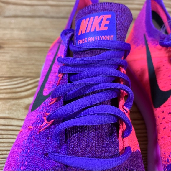 *SOLD* Nike Free RN flyknit 2017 Fire Pink Grape - Picture 3 of 8